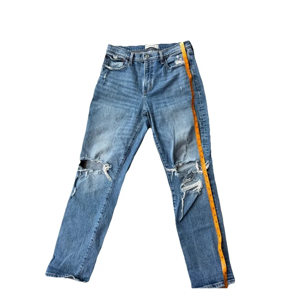 Abercrombie & Fitch |‎ MediumWash Distressed Boyfriend Mid Rise Jeans Size 28/6R